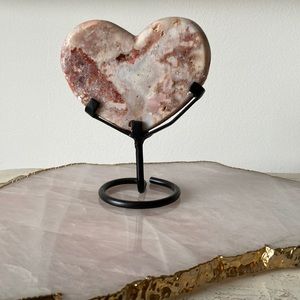 Heart shaped quartz